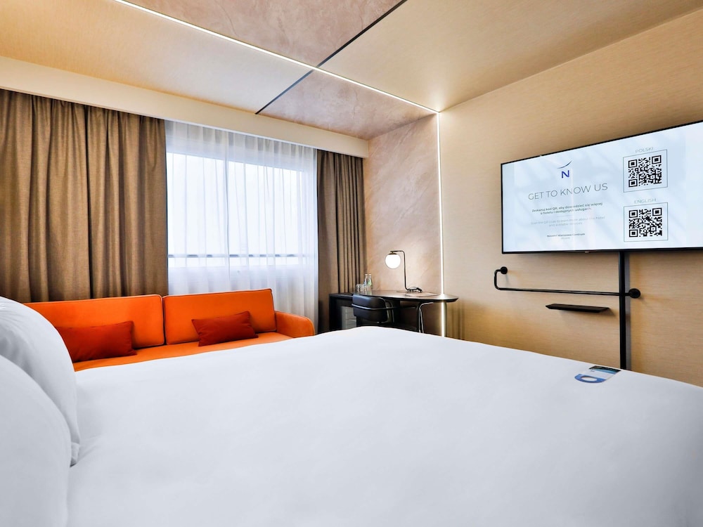 Habitación estándar, 1 cama doble con sofá cama del hotel Novotel Warszawa Centrum. Foto 1