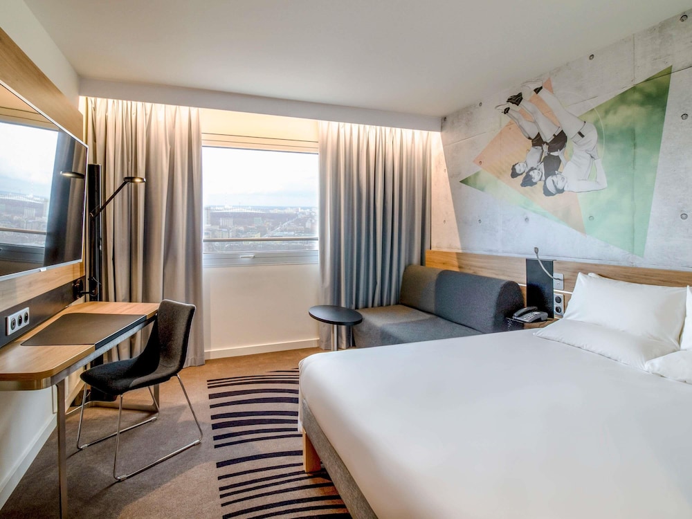 Habitación superior, 1 cama doble con sofá cama del hotel Novotel Warszawa Centrum