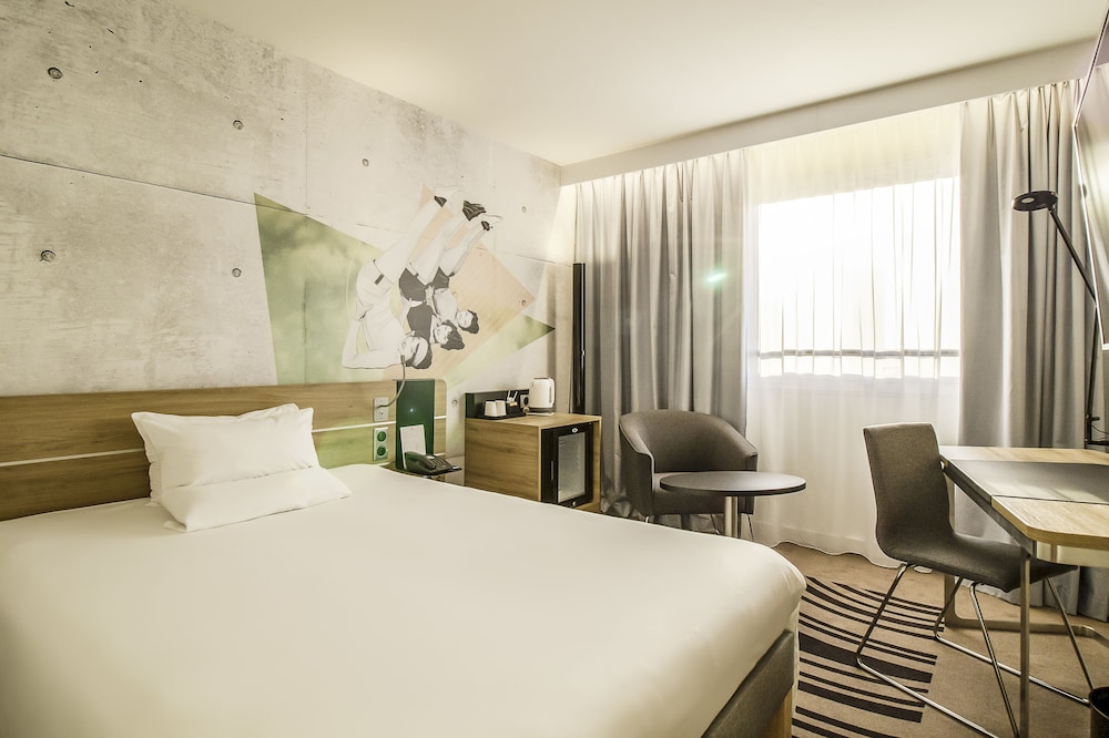 Habitación superior, 1 cama doble del hotel Novotel Warszawa Centrum. Foto 2