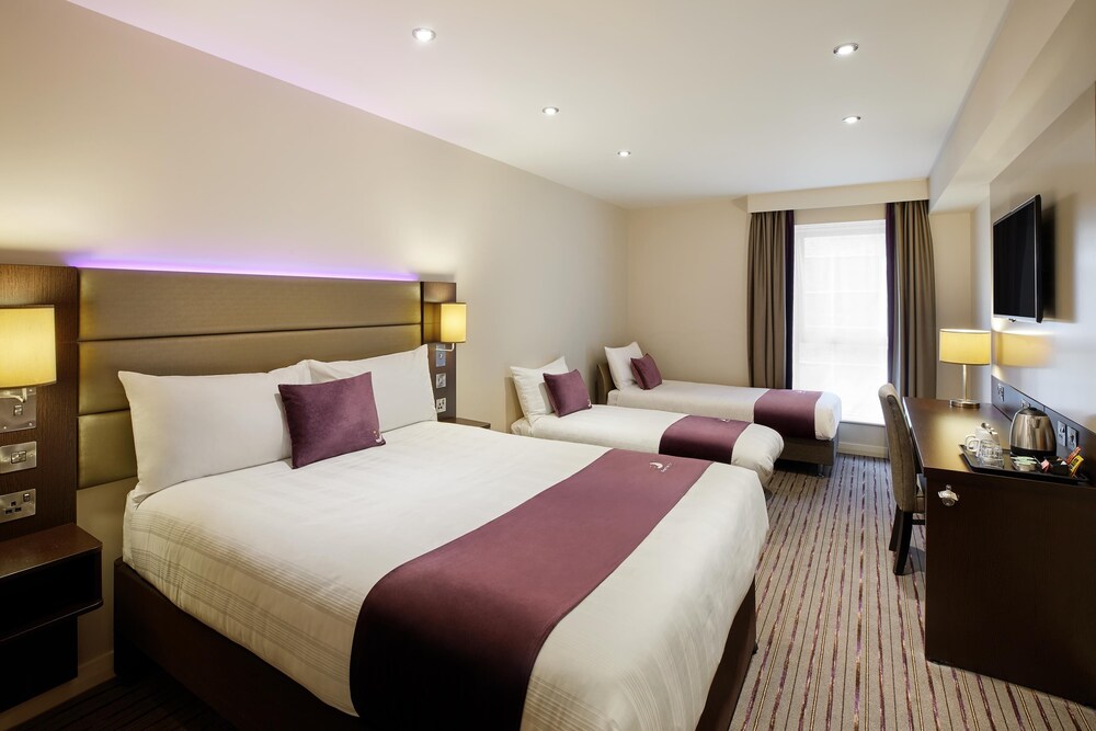 Habitación Cuádruple Familiar del hotel Premier Inn London Twickenham Stadium