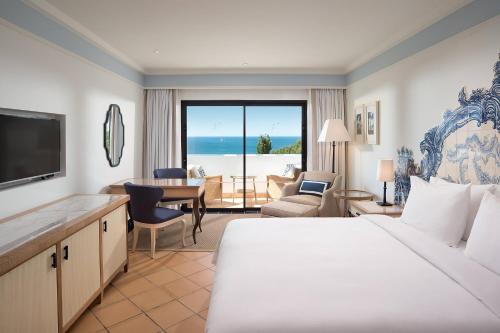 Habitación Doble Deluxe con vistas al mar - 2 camas del hotel Pine Cliffs, a Luxury Collection Resort