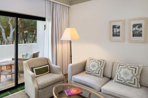 Habitación Grand Deluxe con balcón y vistas al complejo - 2 camas del hotel Pine Cliffs, a Luxury Collection Resort. Foto 3