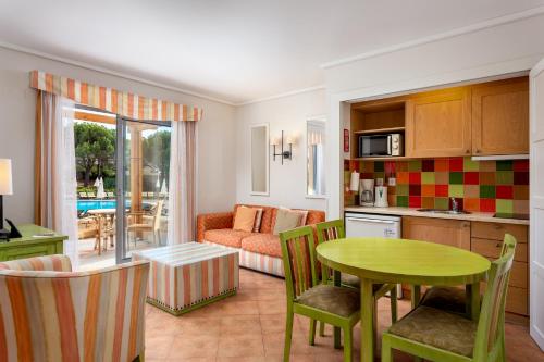 Apartamento familiar de 1 dormitorio del hotel Grande Real Santa Eulalia Resort. Foto 5