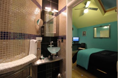 Habitación Doble del hotel The Pitstop. Foto 5