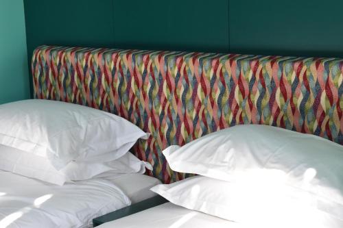 Habitación Deluxe con cama extragrande del hotel Marrable's. Foto 6