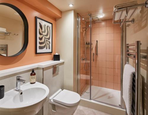 Estudio de planta abierta de 1 dormitorio del hotel Suffolk Lane by Blueprint Living. Foto 2