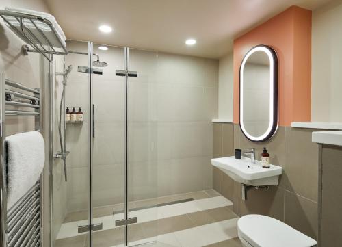 Estudio de planta abierta de 1 dormitorio del hotel Suffolk Lane by Blueprint Living. Foto 5