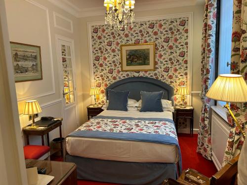 Habitación Doble Clásica del hotel Duc De Saint-Simon Saint Germain. Foto 3