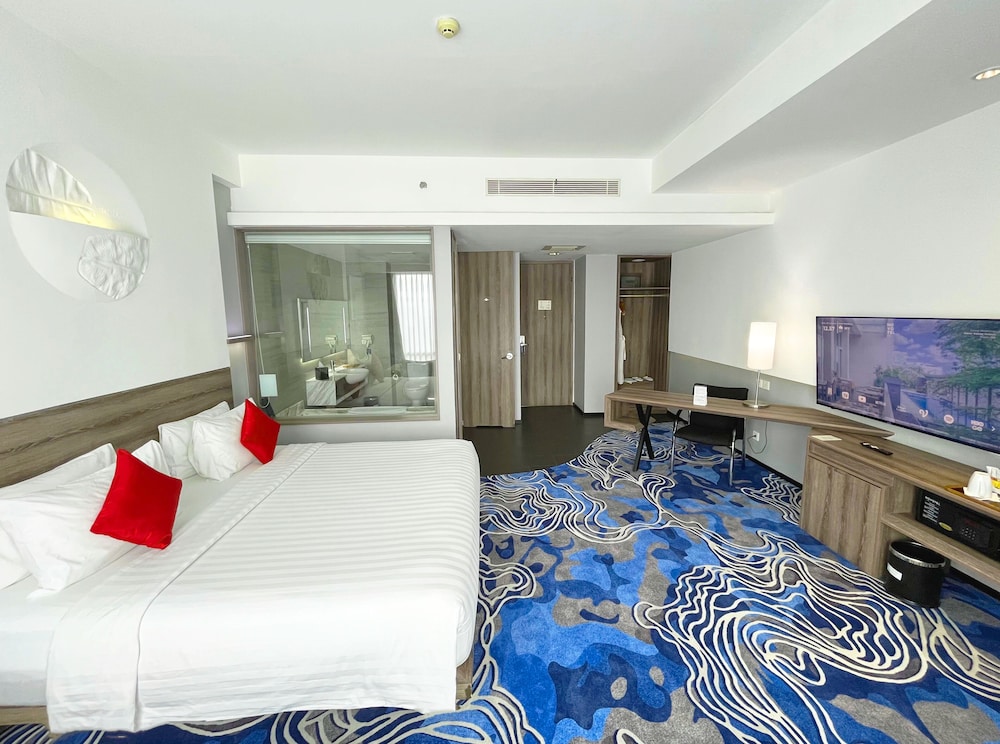 Habitación ejecutiva, 1 cama de matrimonio grande del hotel Novotel Bandung. Foto 4