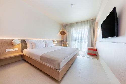 Habitación Doble Premium con vistas al mar del hotel Ozadi Altura Beach Resort. Foto 4