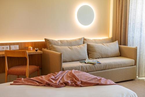 Habitación Superior Premium con vistas al mar del hotel Ozadi Altura Beach Resort. Foto 6