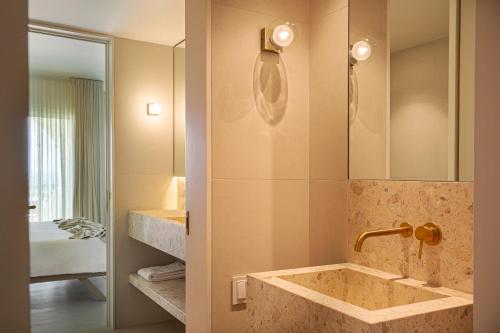Suite Premium con vistas al mar del hotel Ozadi Altura Beach Resort. Foto 4