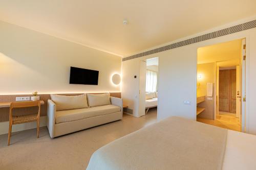 Suite Premium con vistas al mar del hotel Ozadi Altura Beach Resort. Foto 5