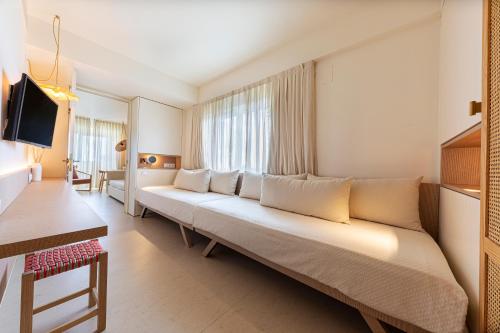 Suite Premium con vistas al mar del hotel Ozadi Altura Beach Resort. Foto 6