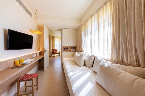 Suite Premium con vistas al mar del hotel Ozadi Altura Beach Resort. Foto 8