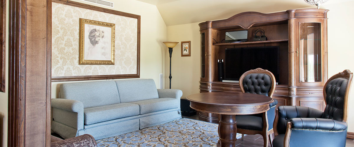 Suite + Entrada Port Aventura + Entrada Ferrari Land del hotel Portaventura Lucy’s Mansion - Theme Park Tickets Included. Foto 2