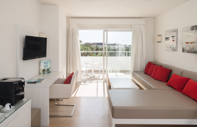 Suite del hotel Aequora Lanzarote Suites. Foto 2