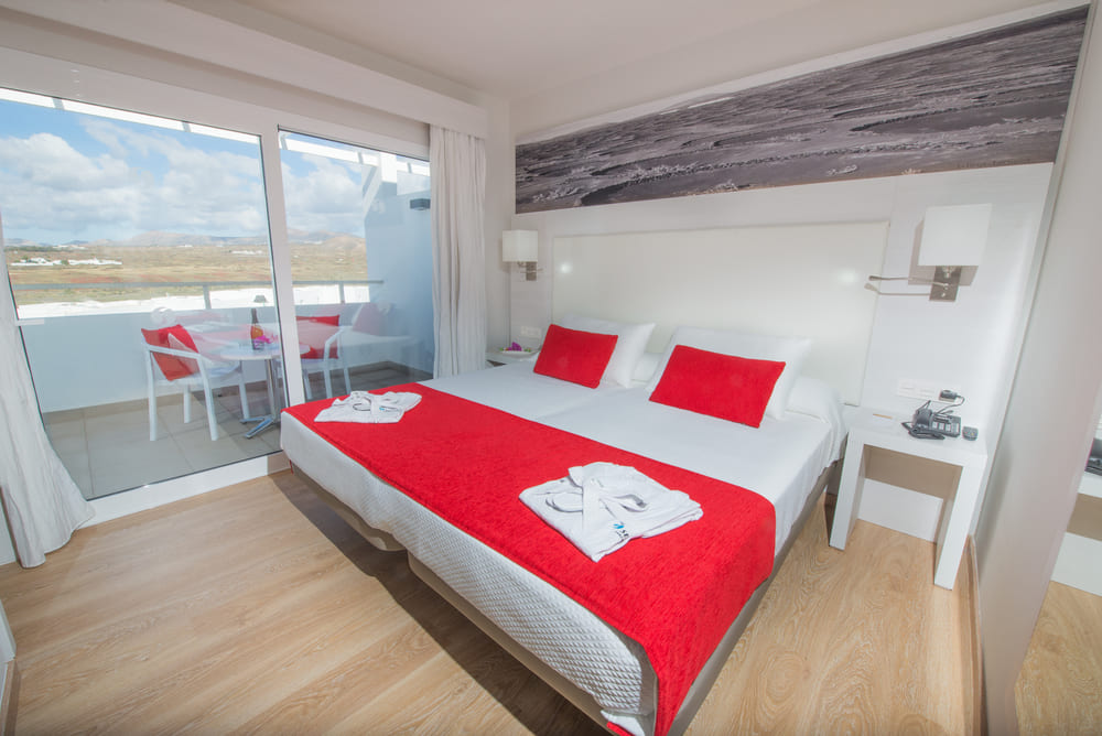 Junior suite Superior del hotel Aequora Lanzarote Suites. Foto 3