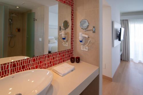 Junior Suite Select del hotel Aequora Lanzarote Suites. Foto 5
