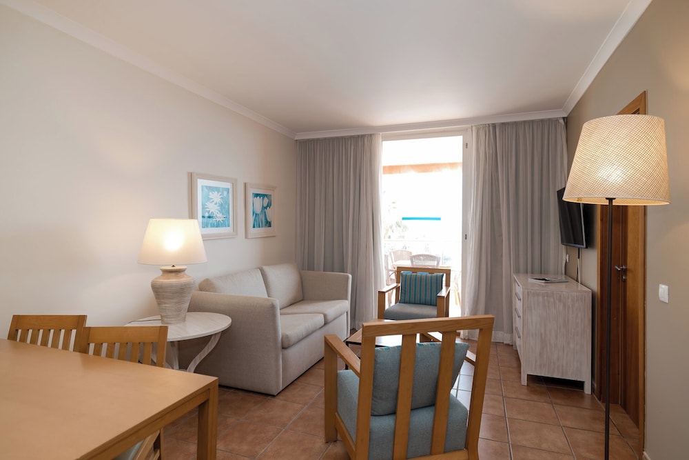 Suite superior, vistas al mar del hotel Pestana Viking Beach & Golf Resort. Foto 3
