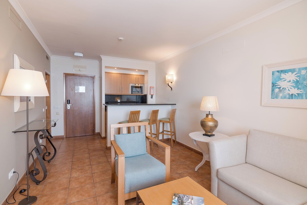 Suite del hotel Pestana Viking Beach & Golf Resort. Foto 4