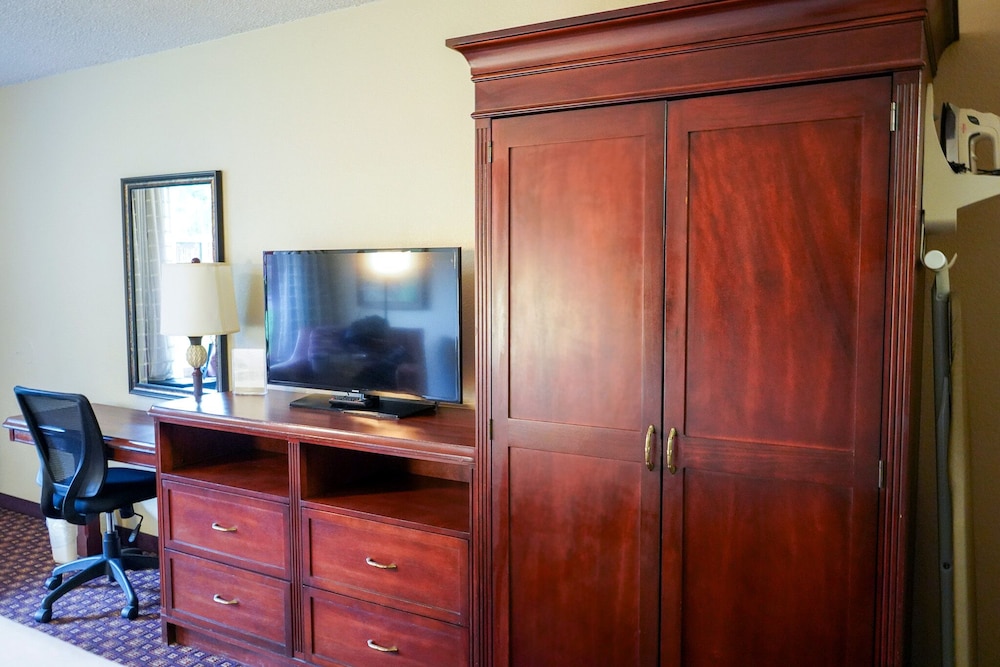 Habitación Deluxe, 2 camas dobles, no fumadores del hotel Rosen Inn Lake Buena Vista. Foto 3