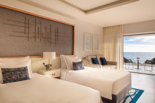 Premium Room with Ocean View and Terrace del hotel Tivoli Carvoeiro Algarve Resort. Foto 4