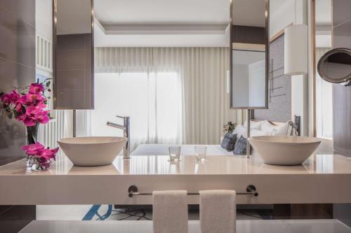 Habitación Familiar Deluxe del hotel Tivoli Carvoeiro Algarve Resort