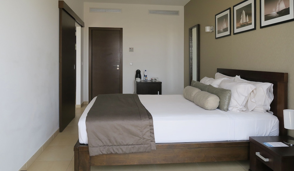 Habitación Premium del hotel Melia Dunas Beach Resort and Spa. Foto 1