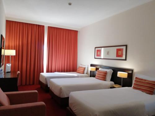 Habitación Triple del hotel Mónaco. Foto 7