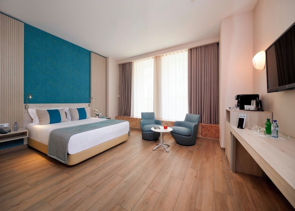 Habitación Deluxe del hotel Occidental Faro