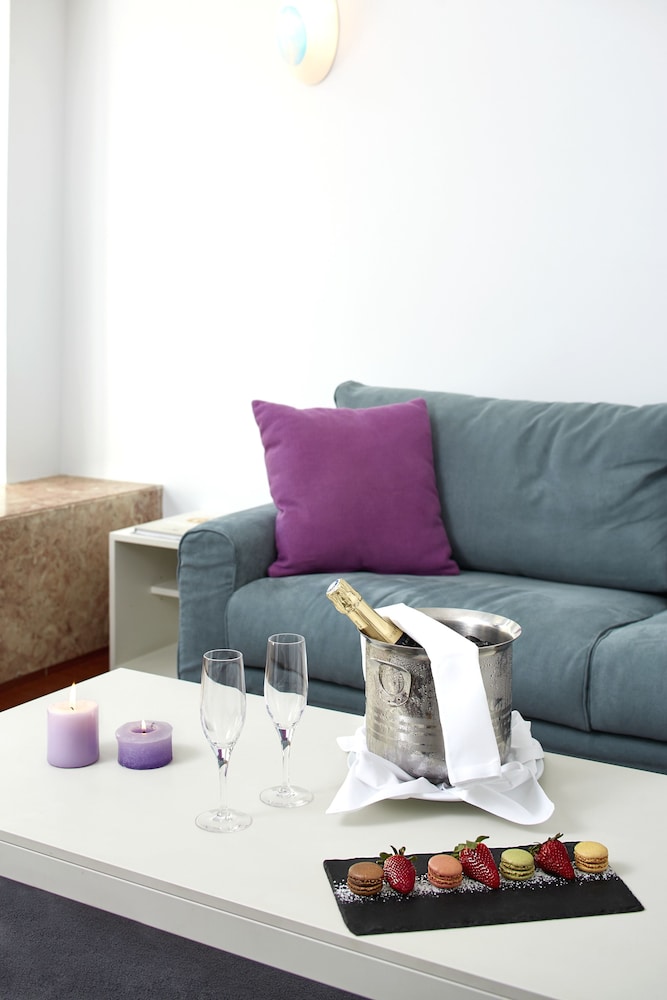 Suite del hotel Occidental Faro. Foto 1