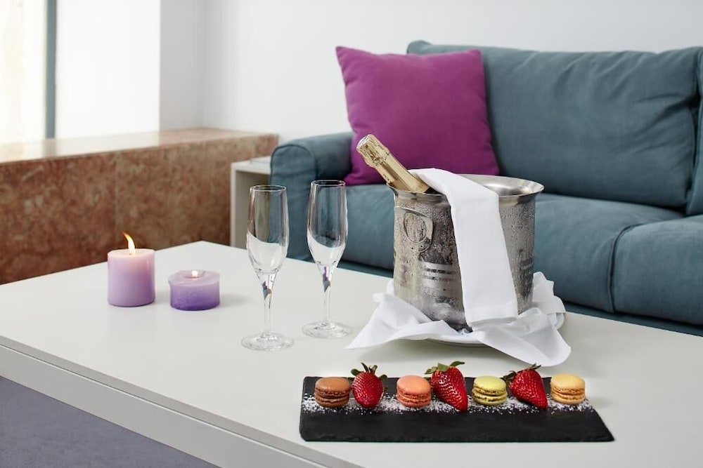 Suite del hotel Occidental Faro. Foto 3