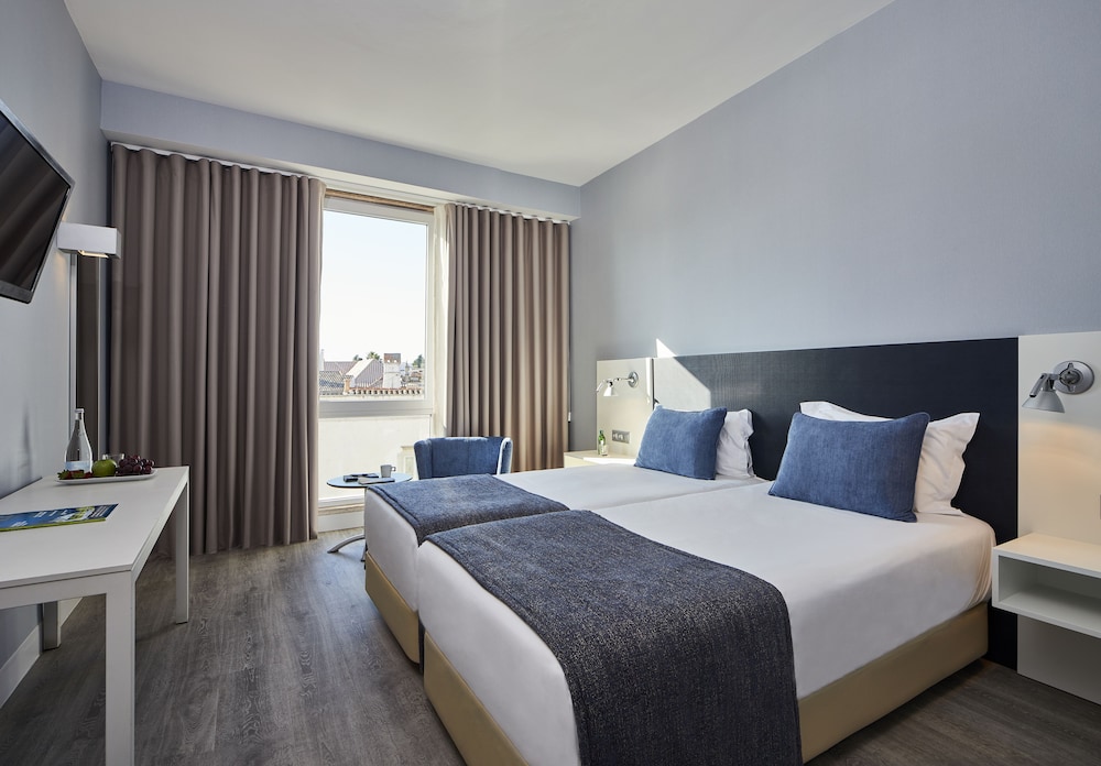 Habitación Triple del hotel Occidental Faro