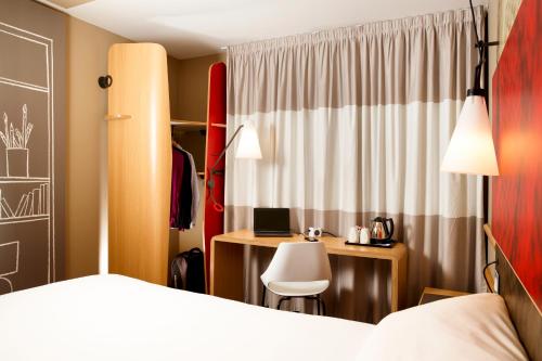 Habitación Doble Sweet - 2 camas del hotel Ibis London Barking. Foto 5