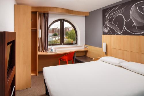 Habitación Doble del hotel Ibis Southampton Centre. Foto 6