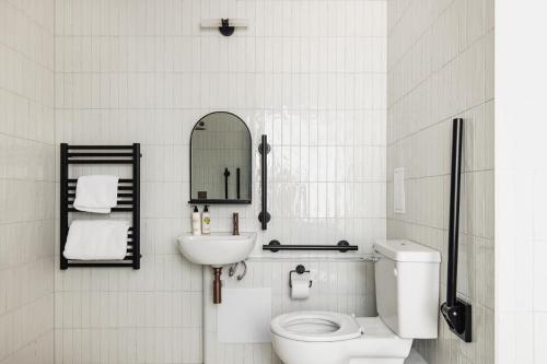 Studio - Lower Ground del hotel Kings Wardrobe Apartments. Foto 4