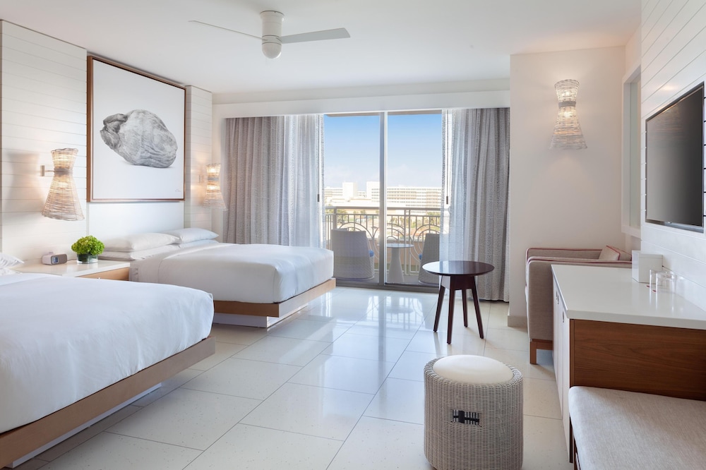 Habitación Grand, 2 camas de matrimonio del hotel Grand Hyatt Baha Mar. Foto 4