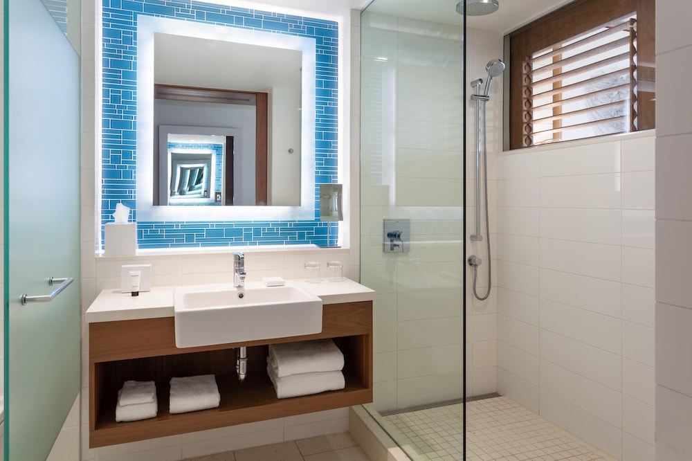 Habitación Grand, 2 camas de matrimonio del hotel Grand Hyatt Baha Mar. Foto 10