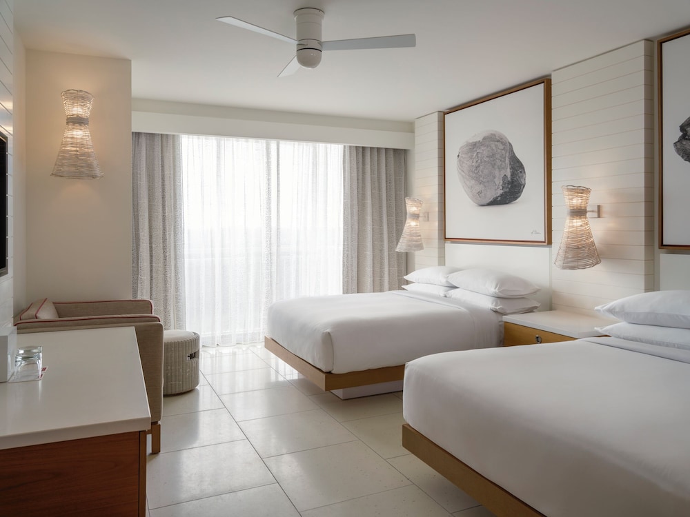 Habitación Grand, 1 cama de matrimonio grande del hotel Grand Hyatt Baha Mar. Foto 1