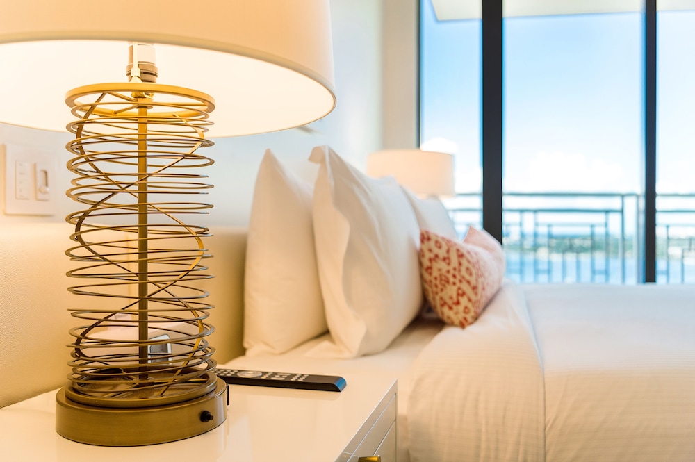 Suite Grand, 1 cama de matrimonio grande del hotel Grand Hyatt Baha Mar. Foto 1