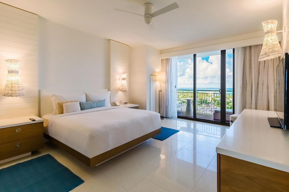 Suite Grand, 1 cama de matrimonio grande del hotel Grand Hyatt Baha Mar. Foto 2