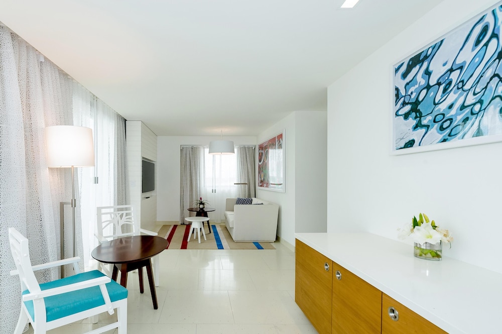 Suite Grand, 1 cama de matrimonio grande del hotel Grand Hyatt Baha Mar. Foto 4