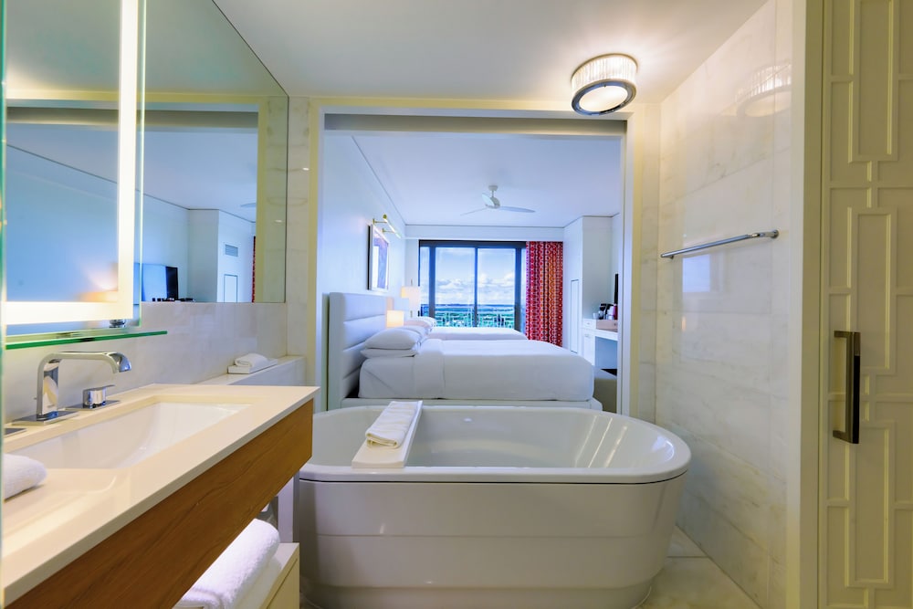 Habitación, 2 camas de matrimonio (Fountain View Reserve) del hotel Grand Hyatt Baha Mar. Foto 1