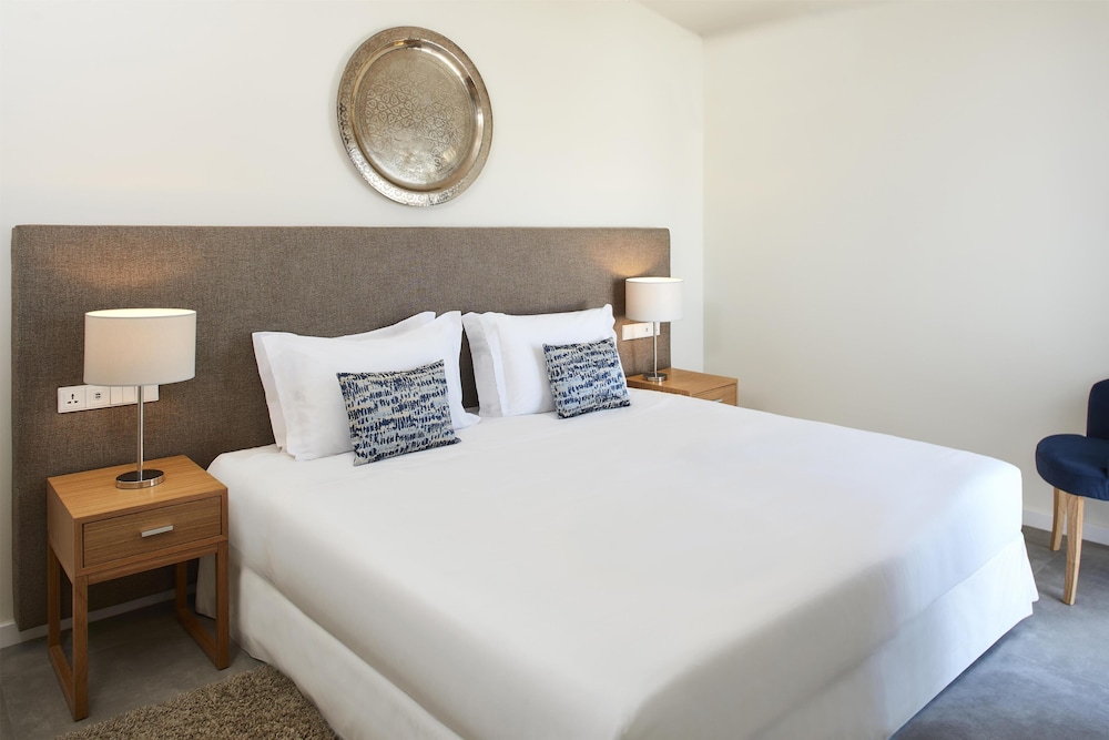 Suite del hotel NH Lagos Algarve Resort. Foto 3