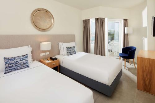 Alojamiento Superior con vistas del hotel NH Lagos Algarve Resort. Foto 2