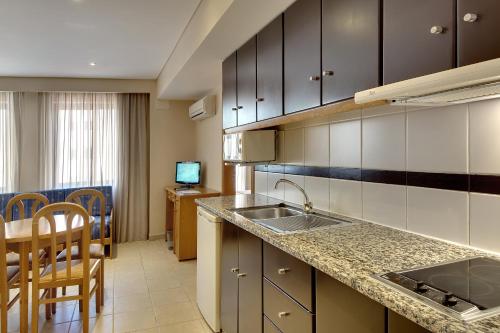 Apartamento de 1 dormitorio del hotel Alba. Foto 2