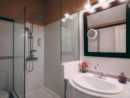 Habitación Doble - 2 camas del hotel Casamarilla. Foto 13