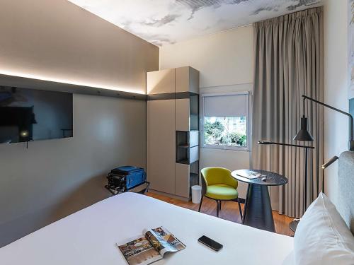 Habitación Doble Estándar del hotel Ibis Lisboa Parque Das Naçoes. Foto 1