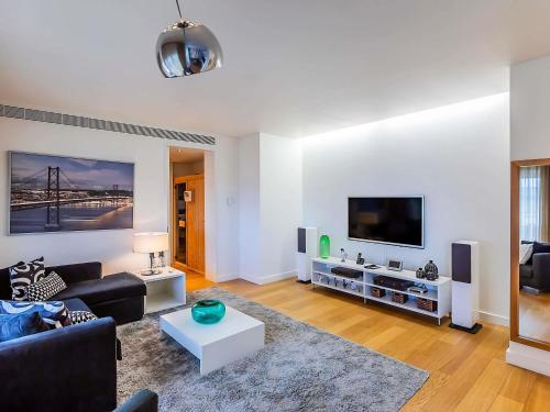 Suite del hotel Ibis Lisboa Parque Das Naçoes. Foto 1